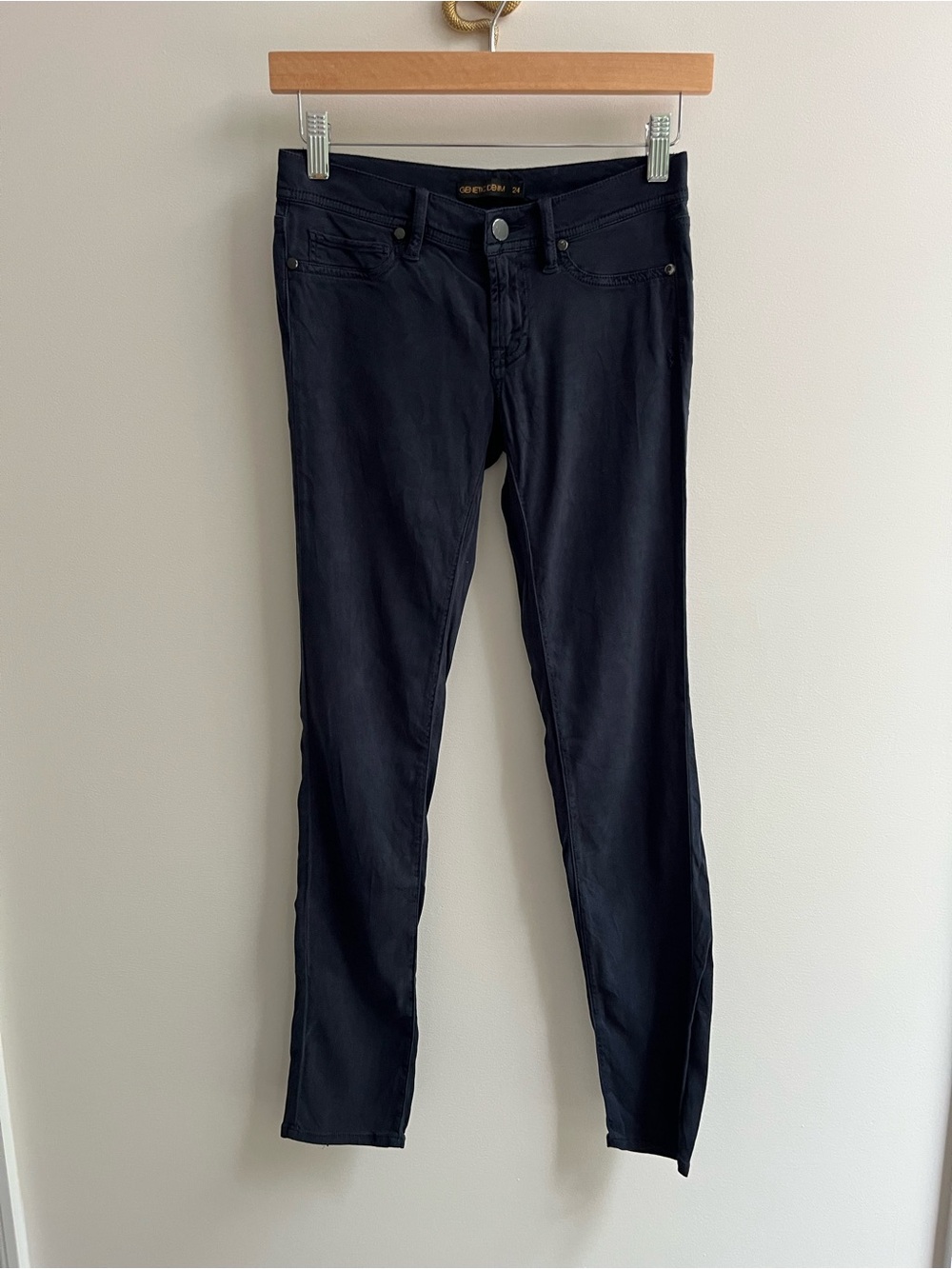 Genetic Denim RARE SILK The Shane Low Rise Skinny Pants Dark Navy Blue 24